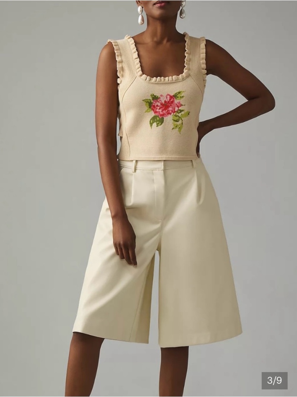⛅️ Anthropologie Beige Knit Ruffle Floral Top ⛅️